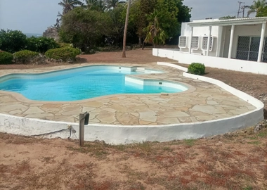 3 Bedroom Beachfront Bungalow for Rent in Nyali