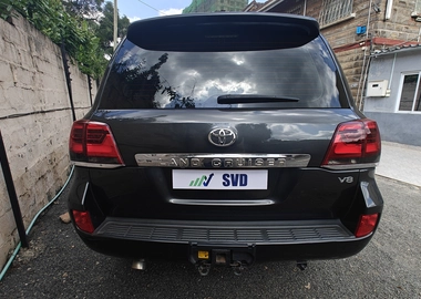 Land cruiser 200 series 2015