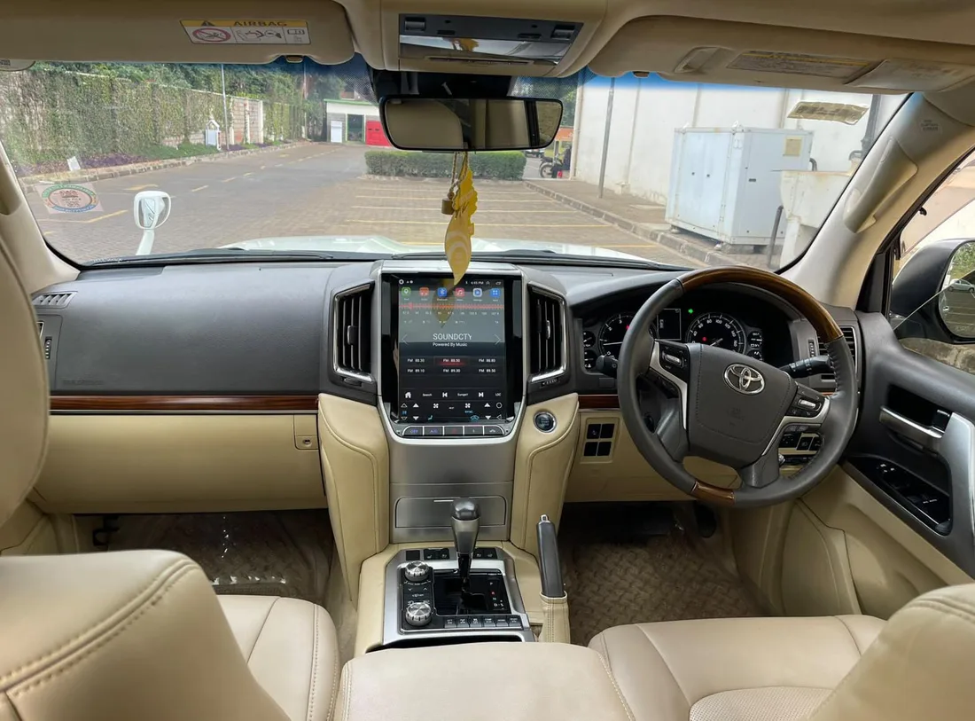 2016 Toyota land cruiser ZX