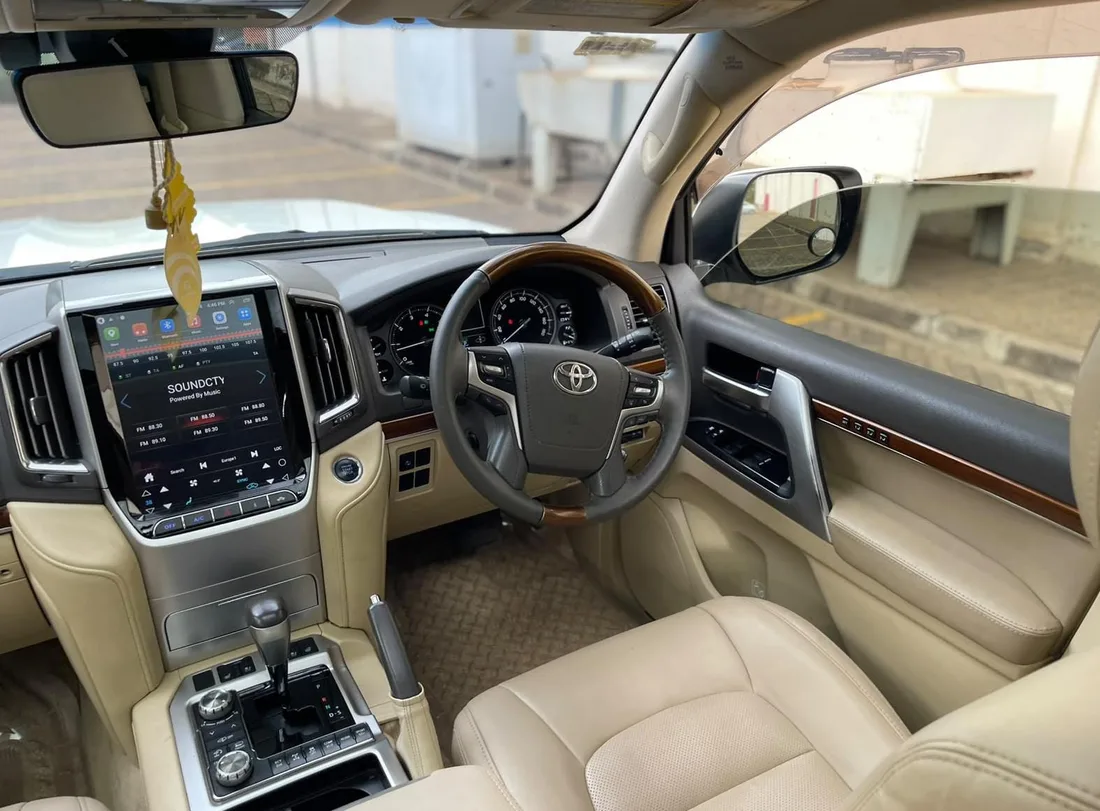 2016 Toyota land cruiser ZX