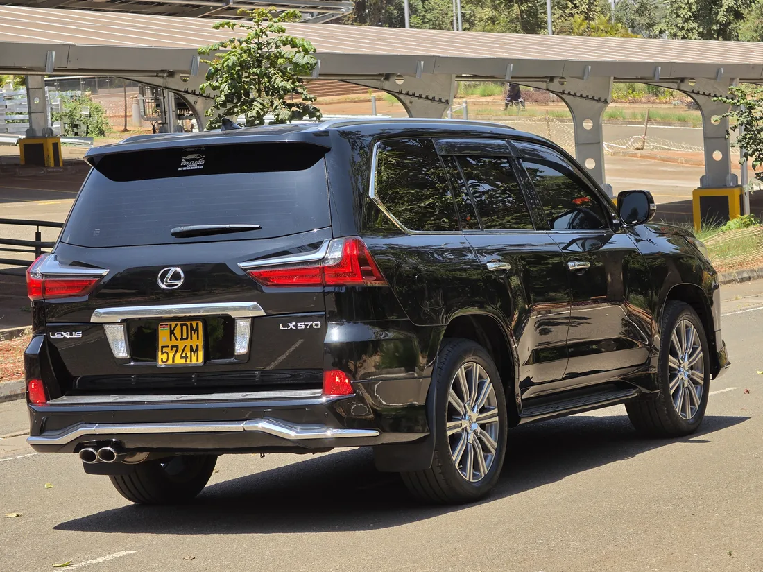 2016 Lexus 570