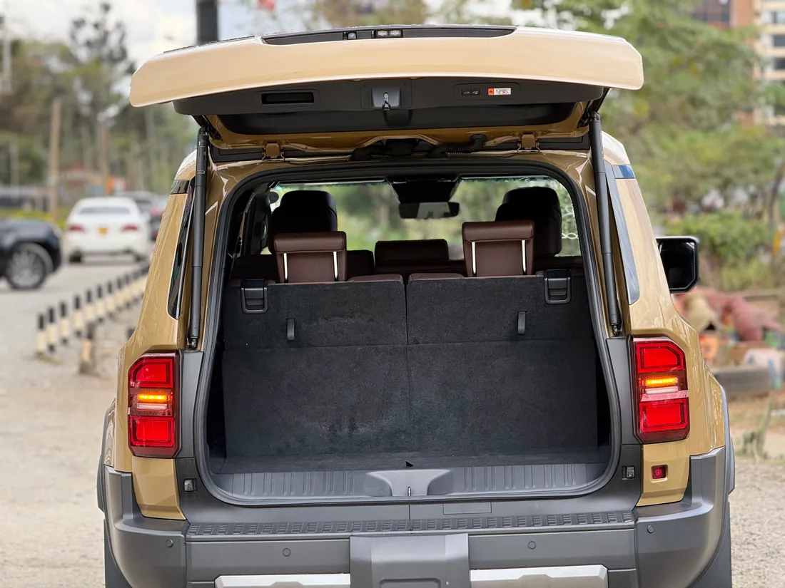 Toyota Land cruiser J250