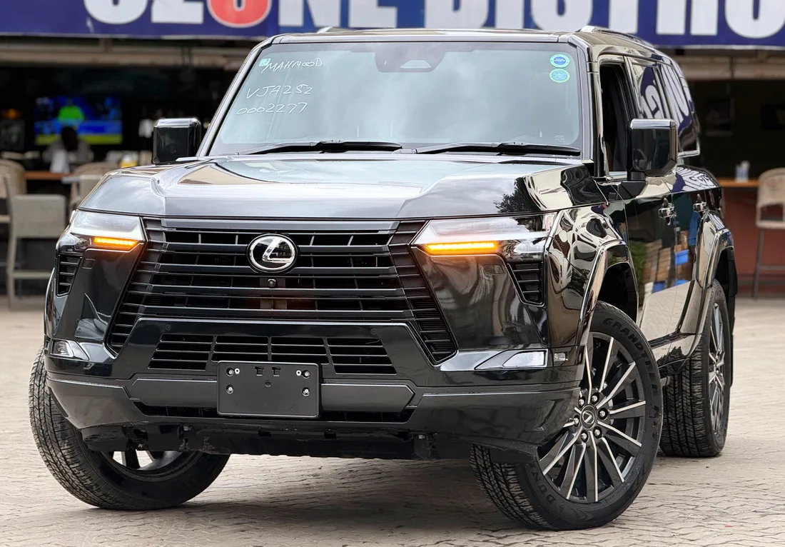 Petrol Lexus GX550