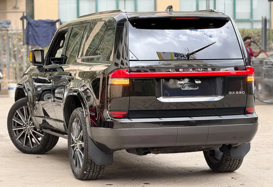 Petrol Lexus GX550