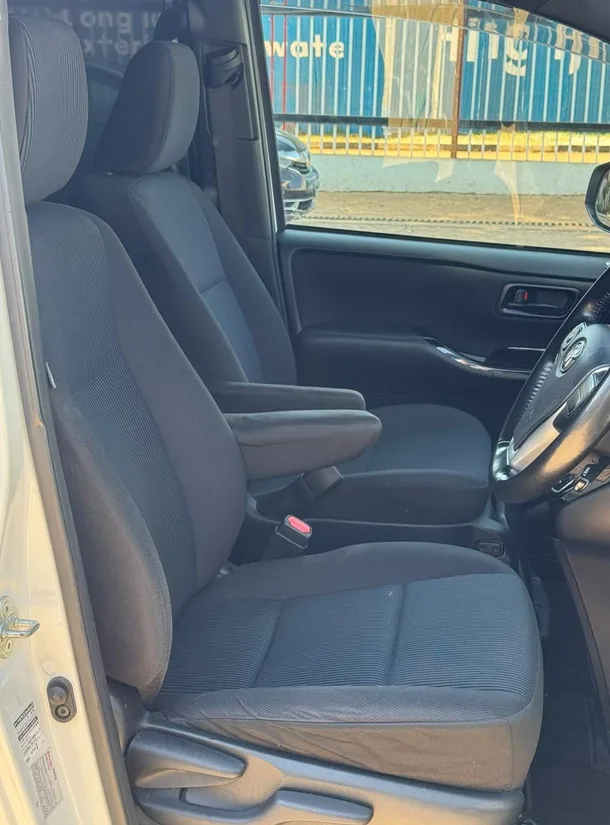 Toyota Voxy 2019 model