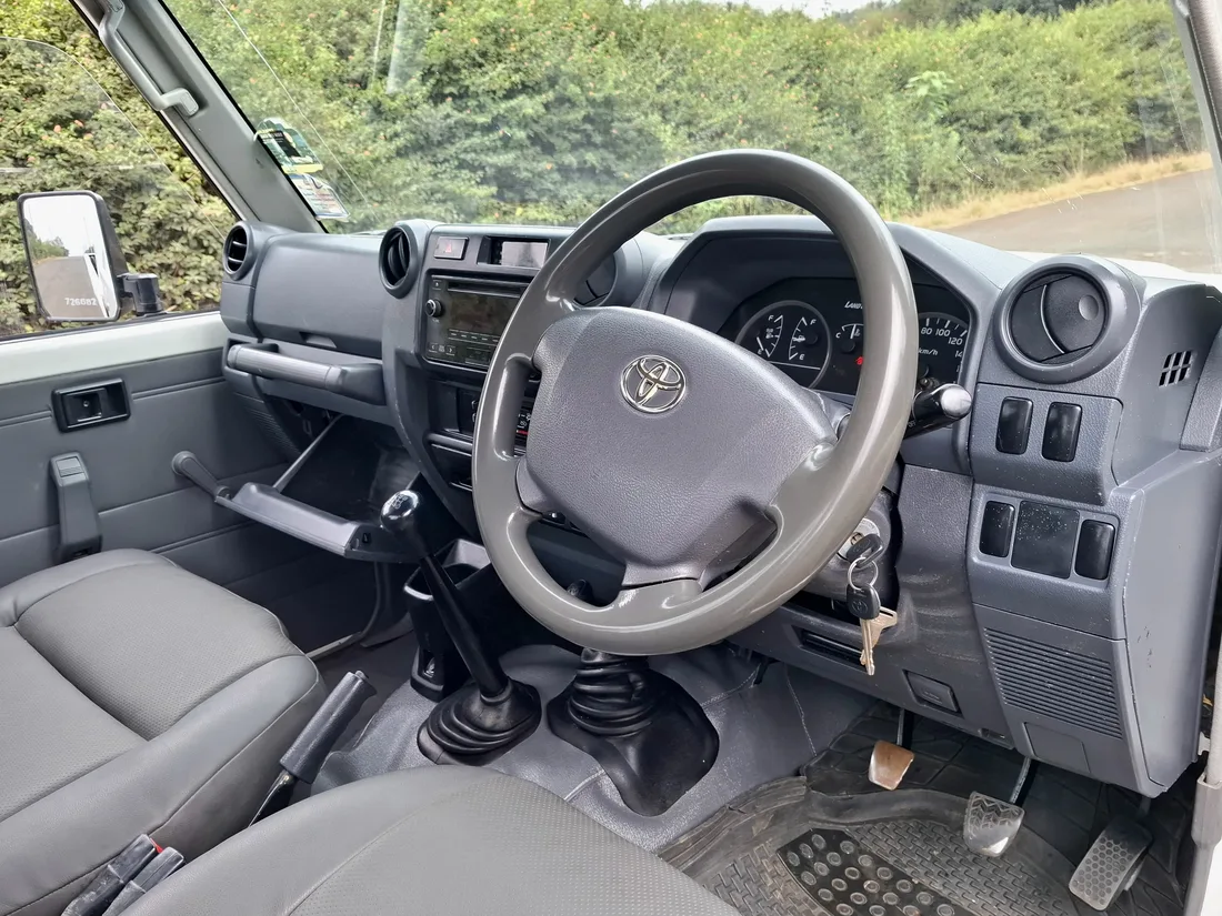Toyota Land cruiser 76 series