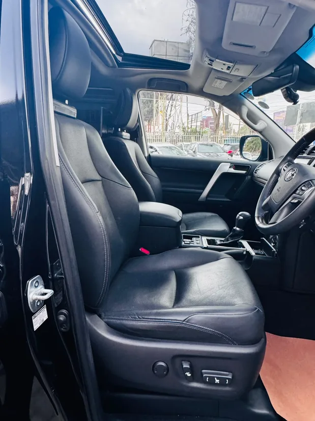 Toyota land cruiser prado TXL
