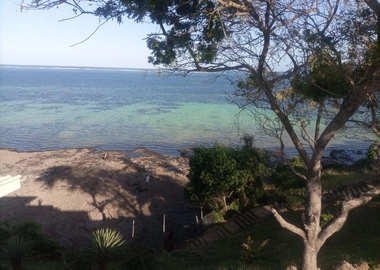 3 Bedroom Beachfront Bungalow for Rent in Nyali