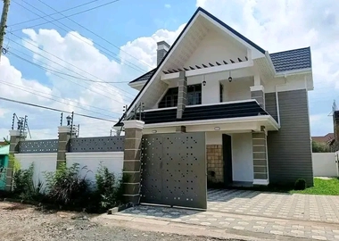 4 bedroom All Ensuite maisonette