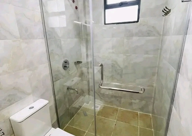 5 bedroom All Ensuite Maisonette