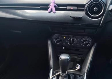 2015 Mazda Demio
