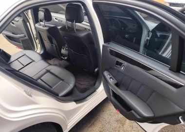 Mercedes E300