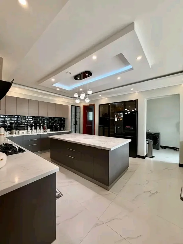 5 bedroom Luxury mansion