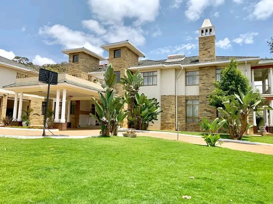 Executive 5 bedroom mansion in Karen