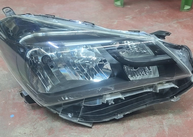Vitz 2015-2016 HeadLight Part No 52-269