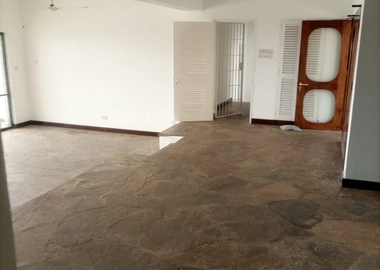 3 Bedroom Beachfront Bungalow for Rent in Nyali
