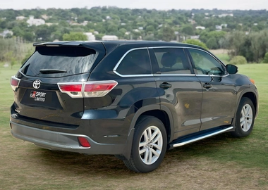 TOYOTA KLUGER