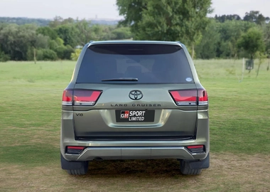 TOYOTA LAND CRUISER