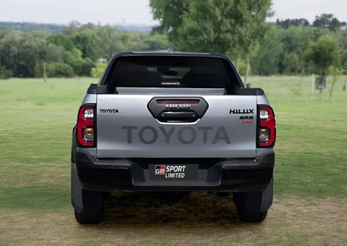 HILUX DOUBLE CABIN 2022