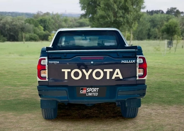 TOYOTA HILUX DOUBLE CABIN 2017