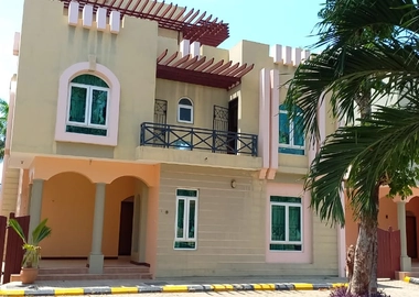 5 bedroom villa all fully furnished for rent in Nyali.
