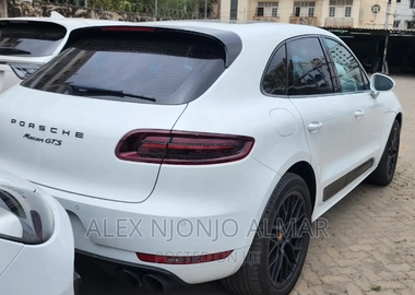 Porsche Macan GTS