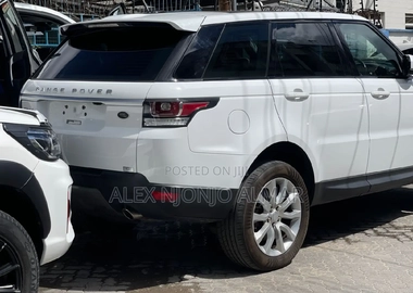 Land Rover Range Rover Sport SE 4×4 (3.0L 6cyl 8A ) 2017