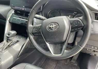 Toyota harrier 2023