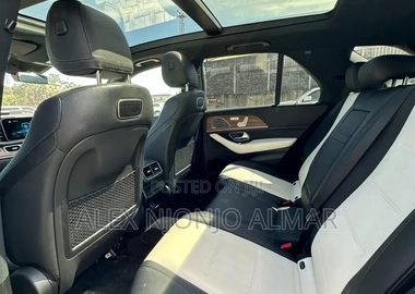 Mercedes Benz GLE- Class GLE 450 4MATIC 2020