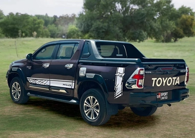 TOYOTA HILUX DOUBLE CABIN 2017