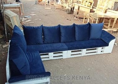 Pallet Sofa