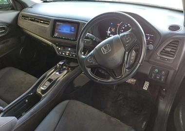 Honda Vezel Hybrid RS