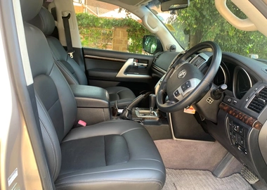 Toyota land cruiser