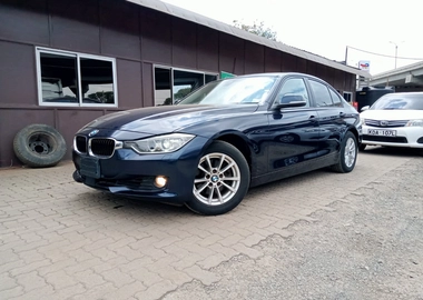 BMW 320i