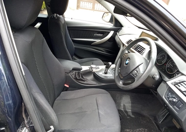 BMW 320i