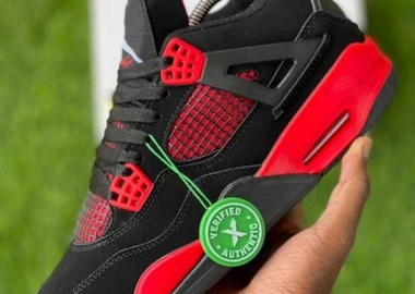 Jordan 4 thunder red