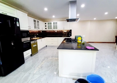 4 bedrooms penthouse to let in nyali.
