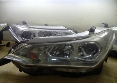 Fielder 165 headlights