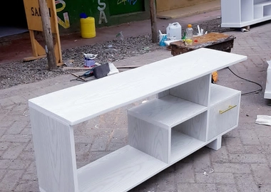 Tv stand