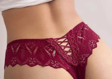 Sexy lace thong