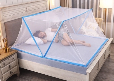 Foldable portable mosquito nets