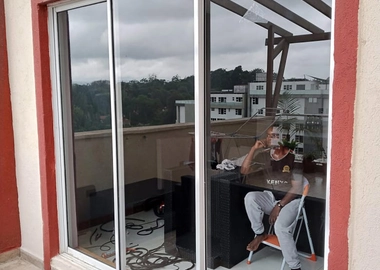 Aluminum windows