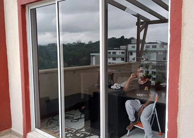 Aluminum windows