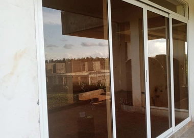Installation of aluminum sliding doors