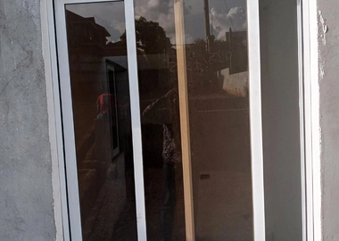 Aluminum sliding windows