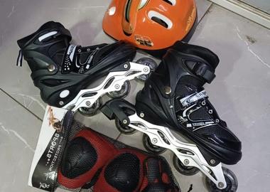 Roller skate shoe