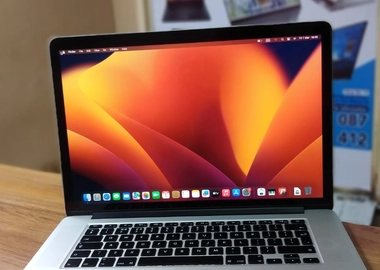 Apple Mackbook pro intel