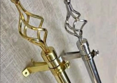 Adjustable curtain rod