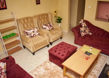 Cozy 2 Bedroom Airbnb