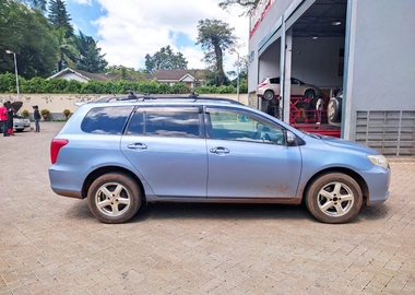 Toyota fielder